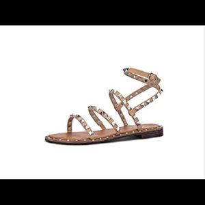 Steve Madden Travel Tan Dupe